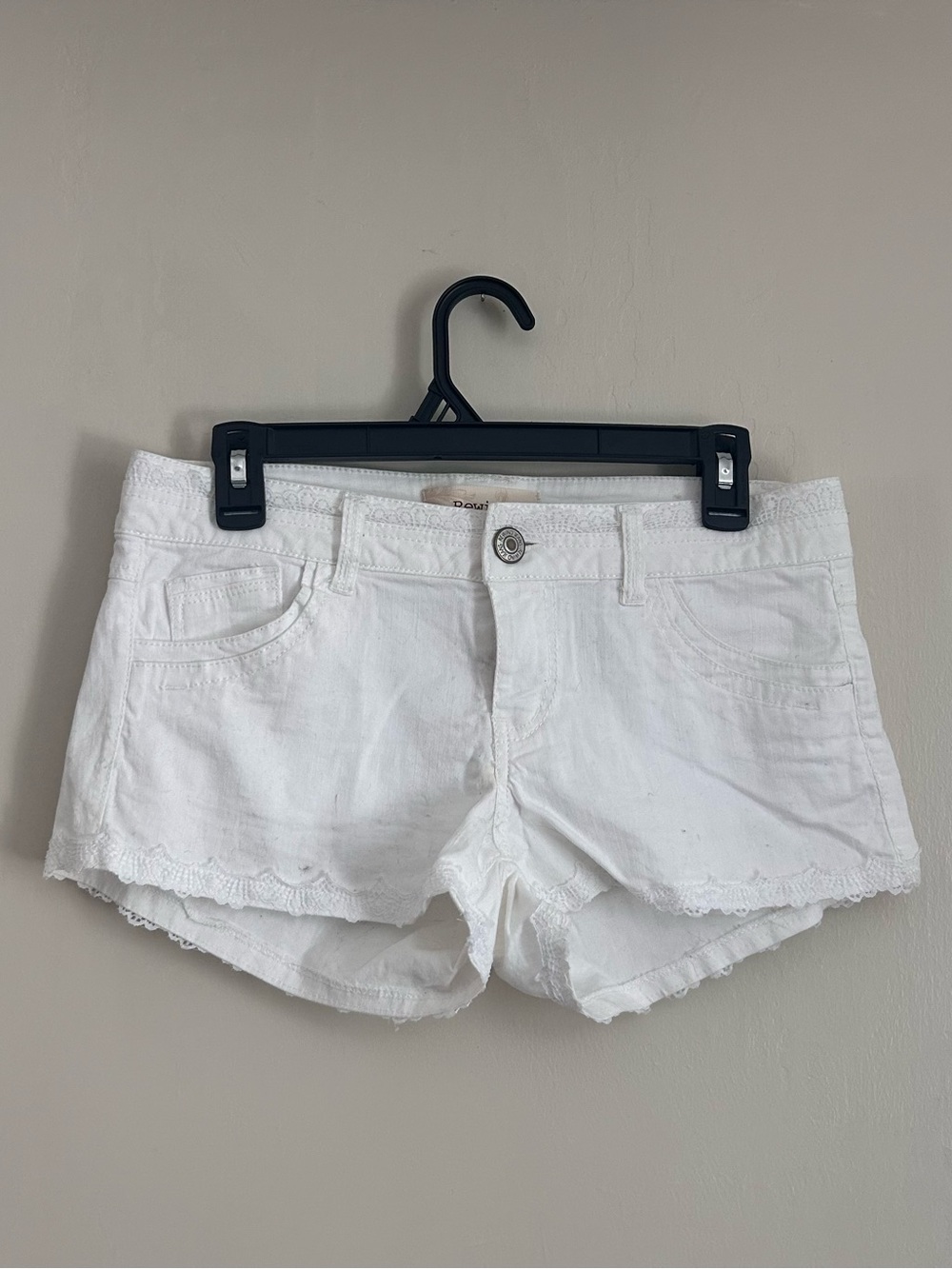 Rewind White Lace-Trim Denim Shorts